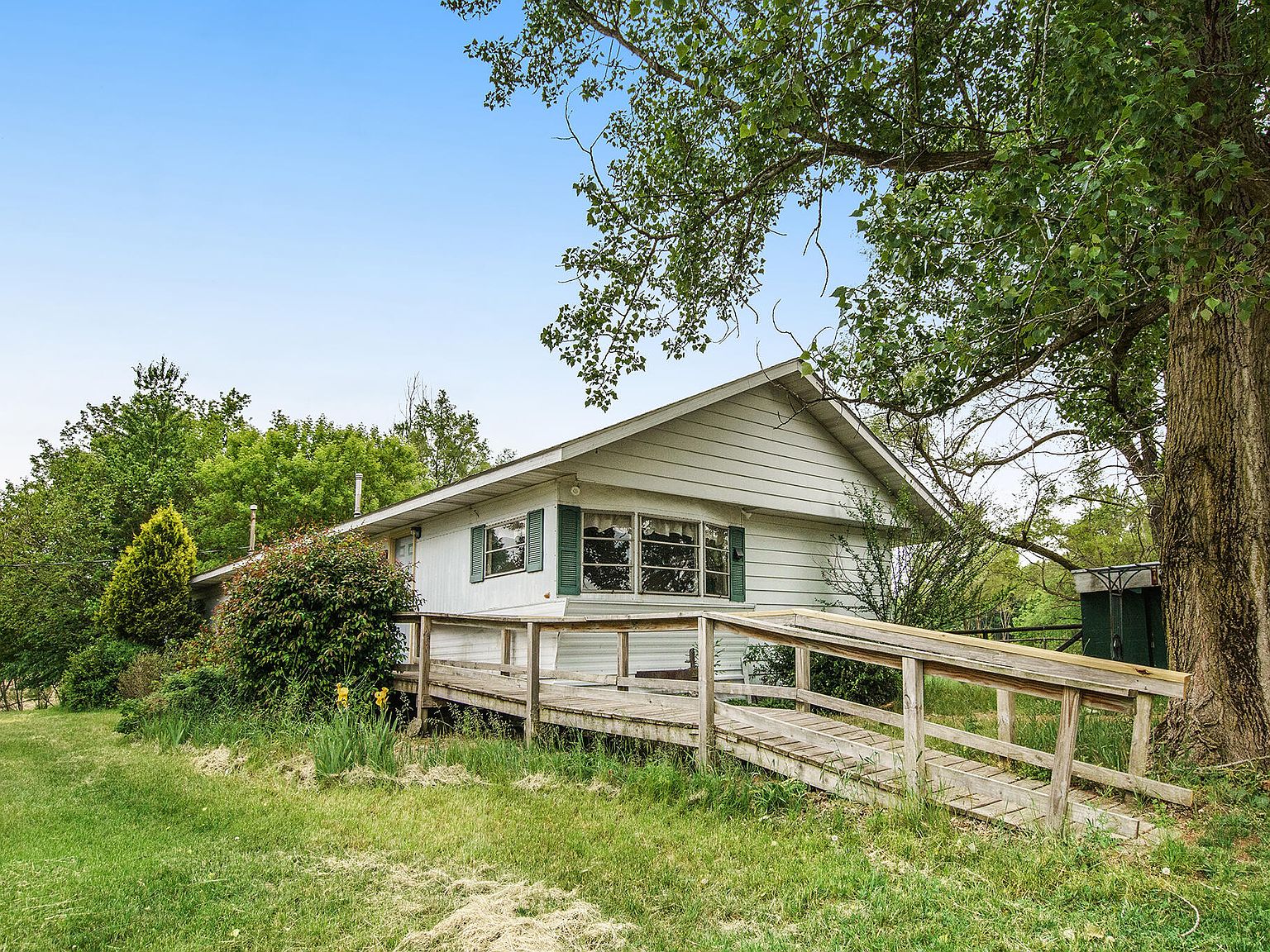 32969 6th Ave, Gobles, MI 49055 Zillow