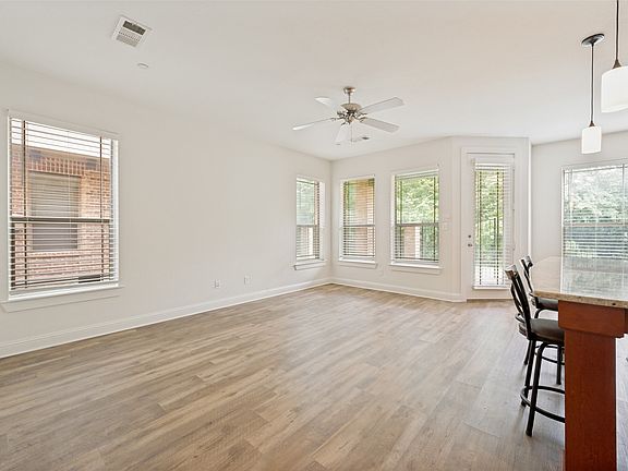 3rd image of 921 Brook Forest Ln