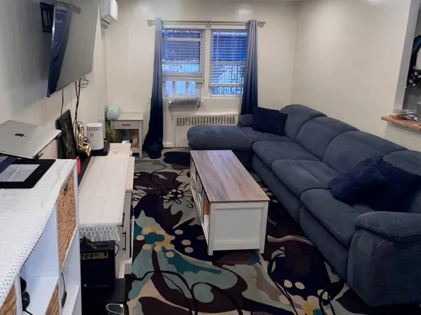 891 East 58th Street image 6 of 14