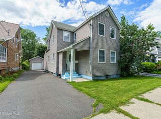 1073 Palmer Ave, Niskayuna, NY 12309