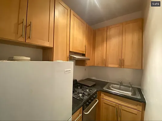 Rented by Compass | media 10