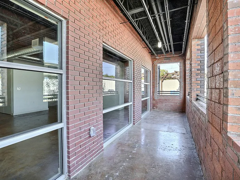 Unit 5: Large. Covered, Private Patio