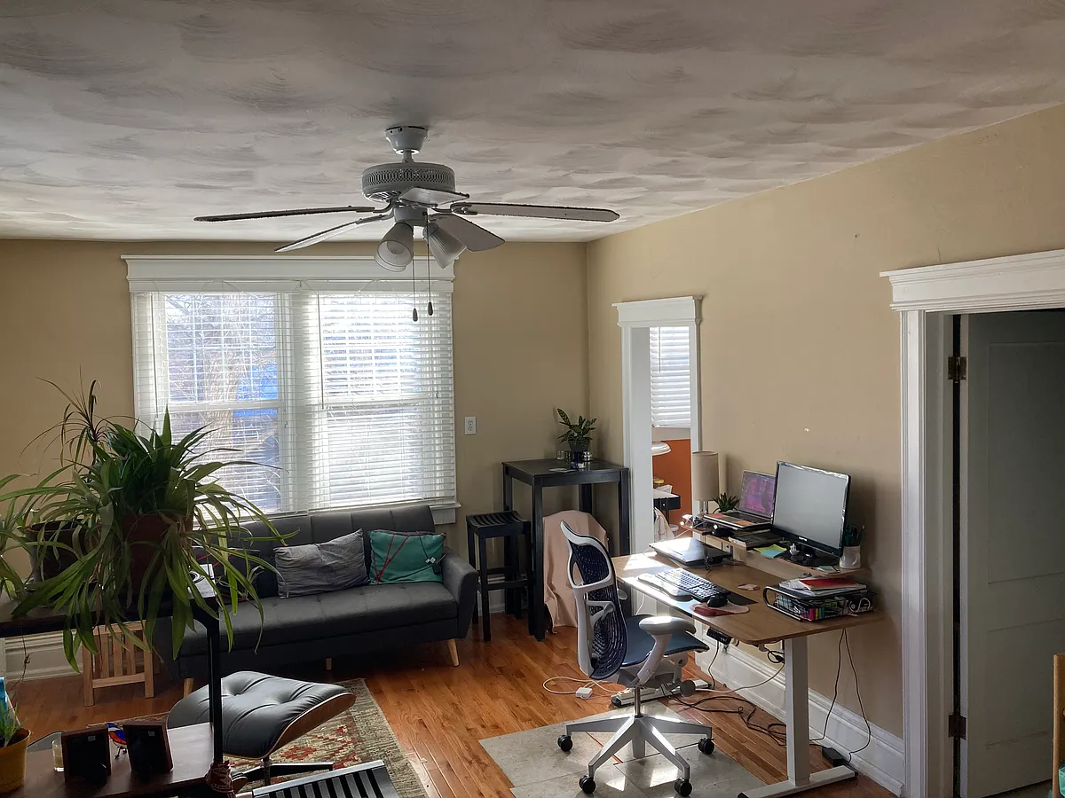 Building Photo - 504 N Pearl St #15