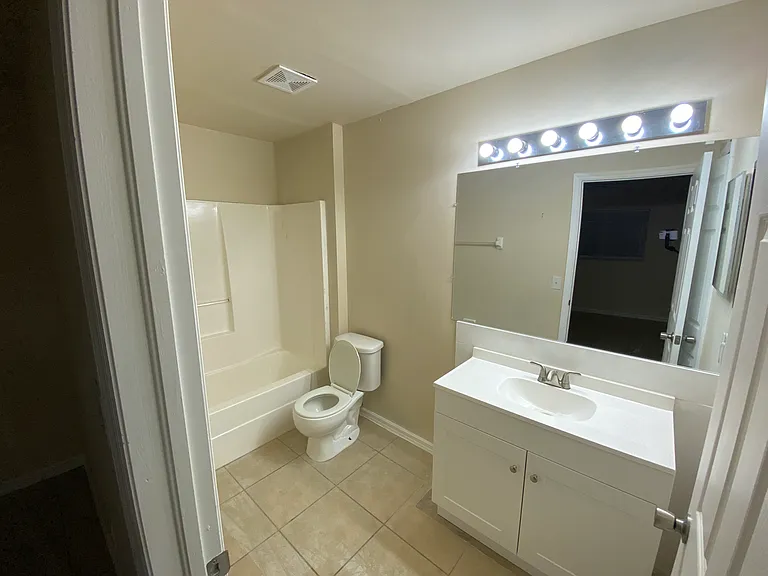 129 Zenith Cir — Photo 19