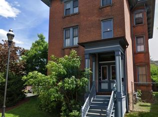 43 Alden St APT B, Hartford, CT 06114