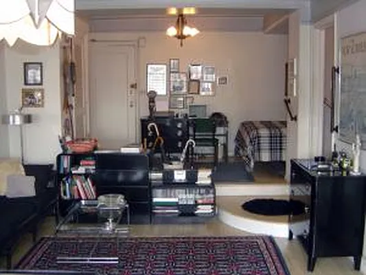 Sold by Aclawrence | media 15