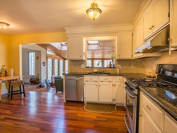 2nd image of 4737 Wyndfield Ln