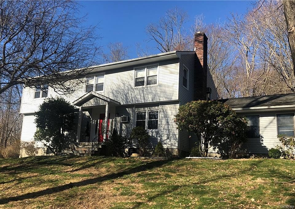 1st image of 1 Primrose Dr