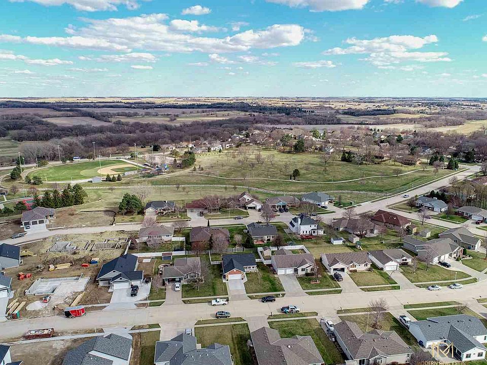 1st image of 2030 Parkview Dr