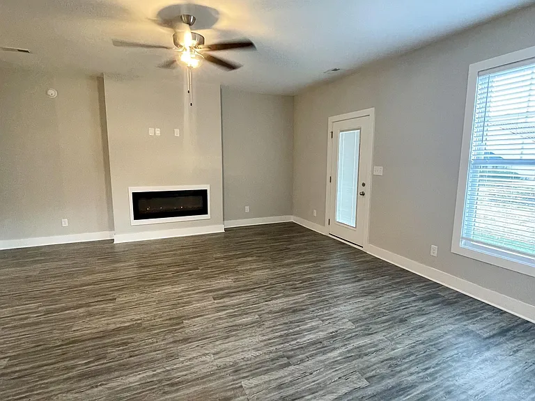 63 English Commons Dr #1 — Photo 11