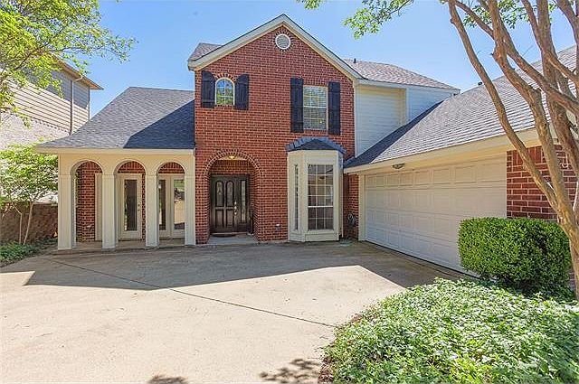 1st image of 102 Mayflower Ct