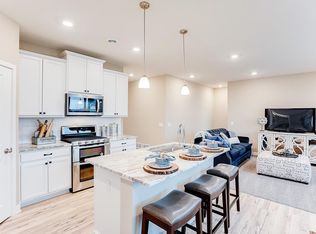 12661 Erskin Cir NE, Blaine, MN 55449
