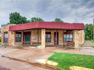 102 S Broadway Ave, Davenport, OK 74026