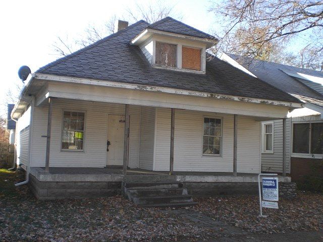 1st image of 1731 Thompson Ave