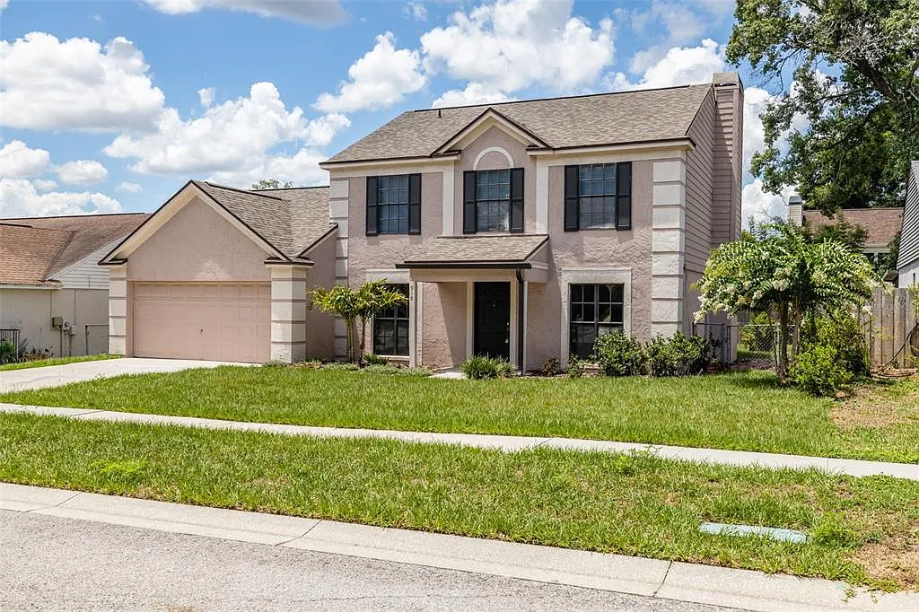 3 bed, 2.5 bath, 1950 sqft, $2,800 — Photo 3