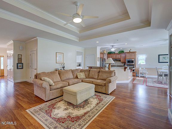 5th image of 3148 Redfield Drive
