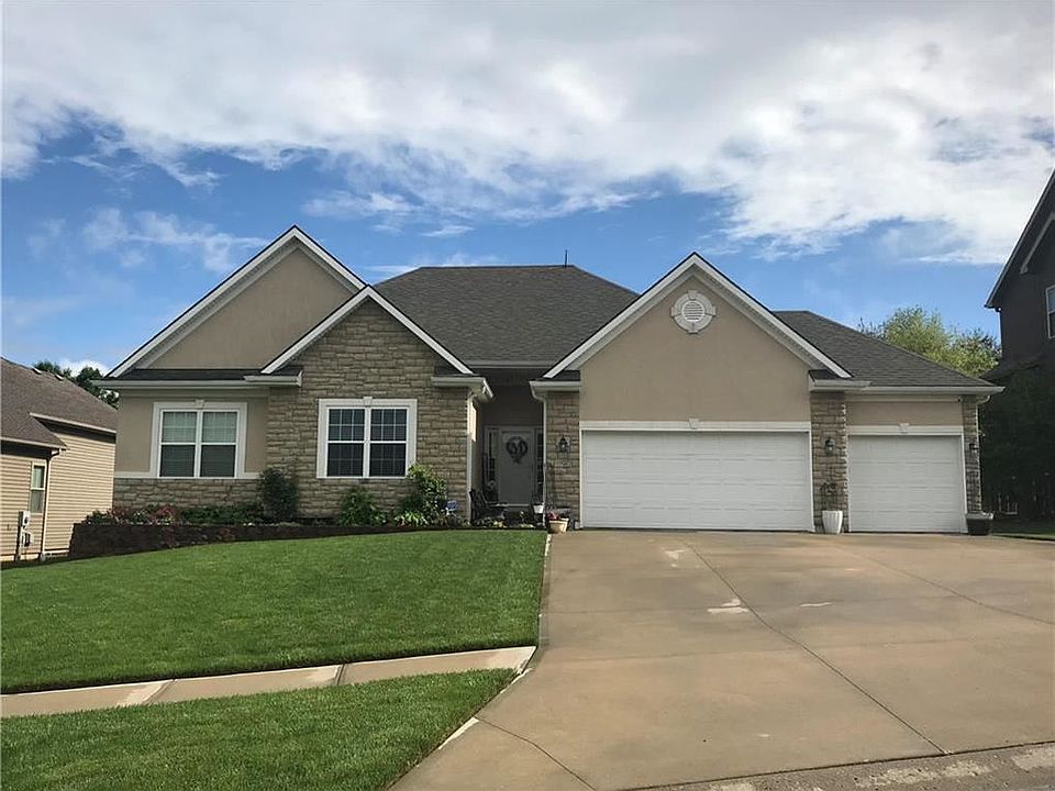 1st image of 4702 Corinth Dr