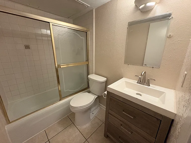 14379 Haymeadow Cir — Photo 12