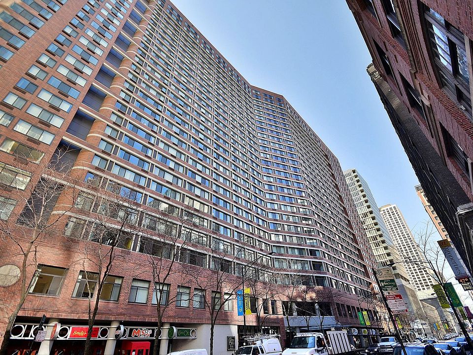 1st image of 211 E Ohio St APT 2721