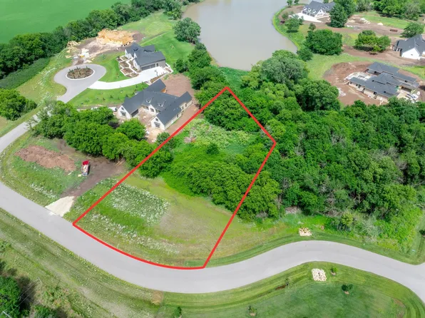 16720 W Hickory Cir, Goddard, KS 67052