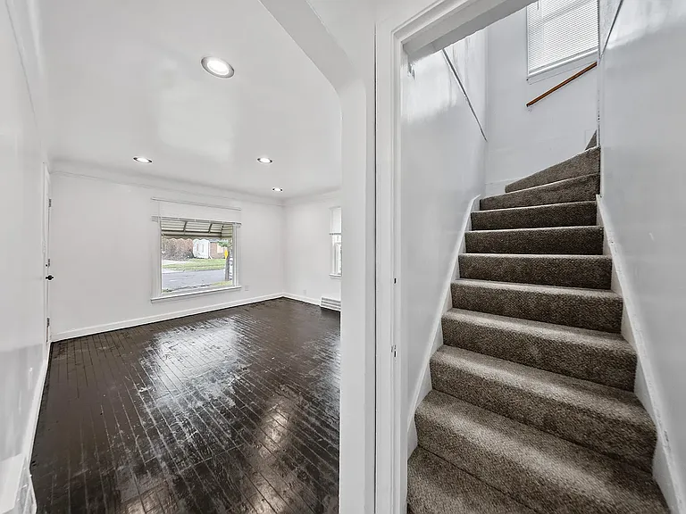 9623 Sorrento St — Photo 13