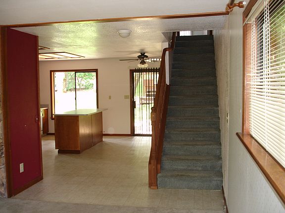 5th image of 12157 Elm Ct