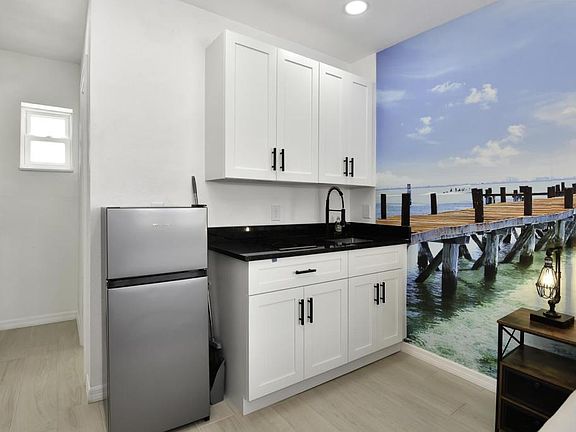 4th image of 3064 S Atlantic Ave #5