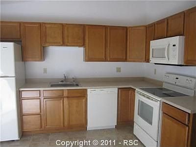 2nd image of 4985 Bluestem Dr