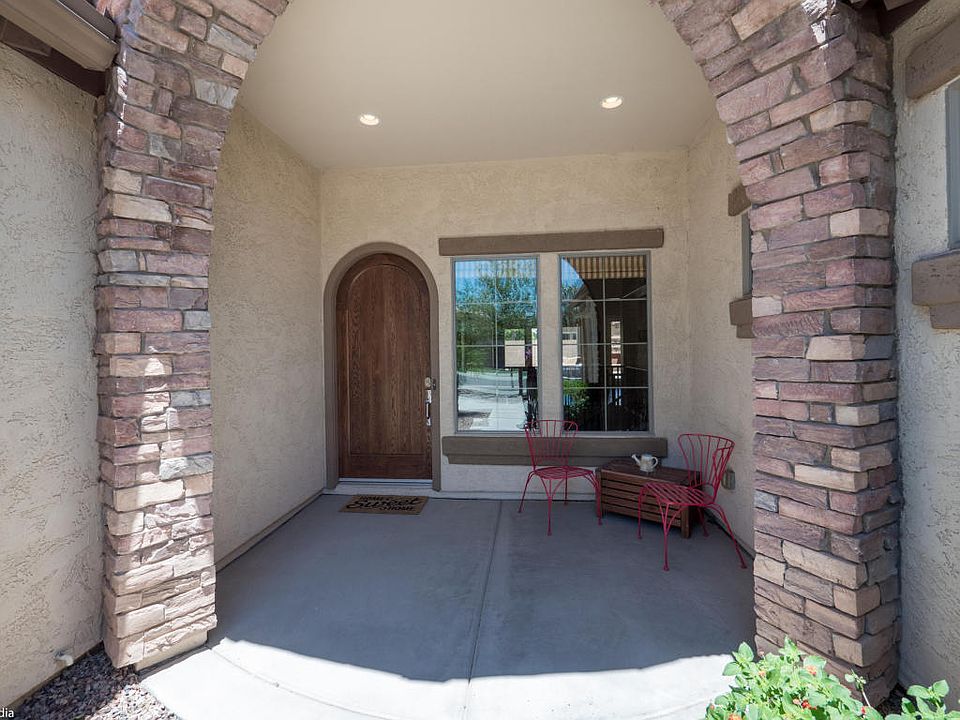 1st image of 382 W Aster Dr