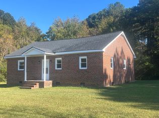 571 Mount Hebron Rd, Castalia, NC 27816