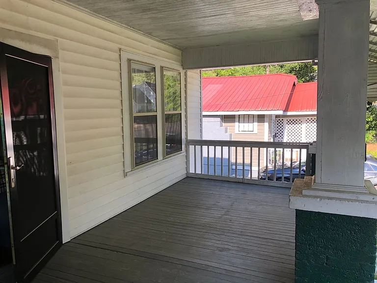 1003 Peachtree St — Photo 2