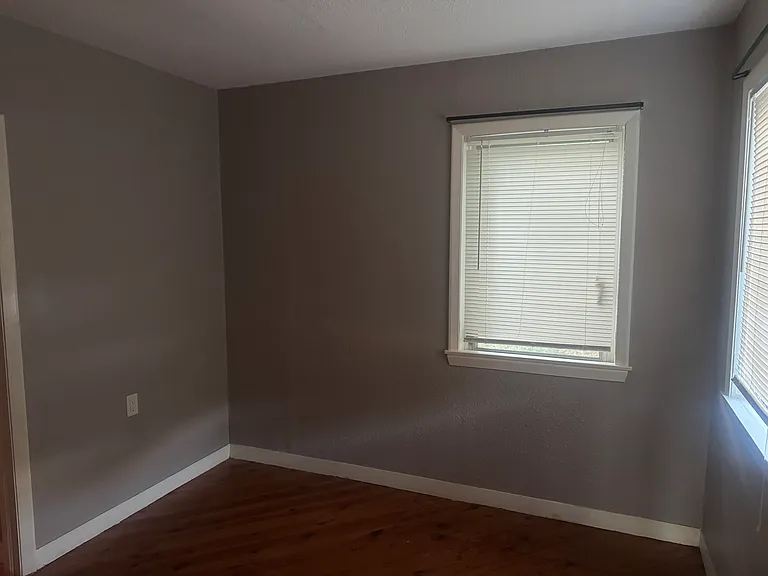 1037 Mississippi Ave — Photo 10