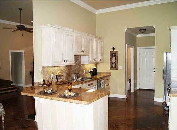5th image of 802 Ridge Ct