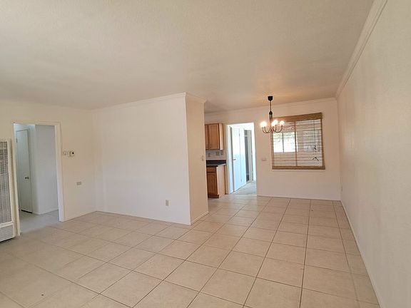 4th image of 73194 Sun Valley Dr