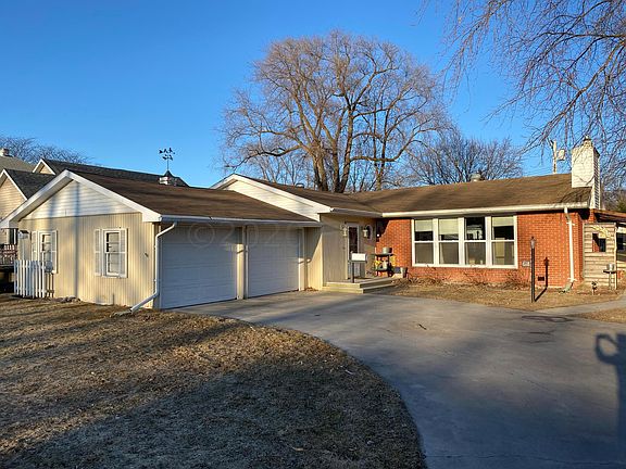 2nd image of 618 5th St N