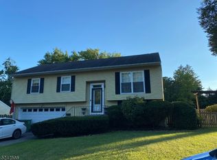 31 McKinley Ave, Washington, NJ 07882