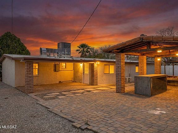 3rd image of 5640 E Calle Aurora