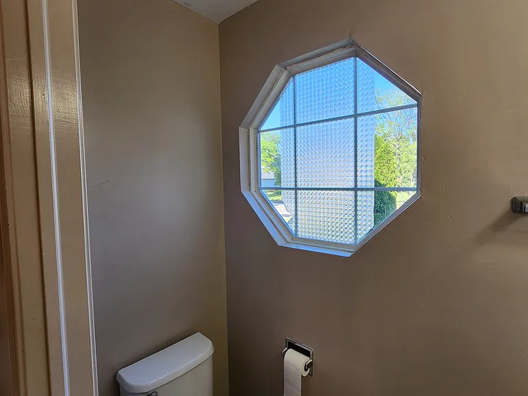 625 Anderson Dr — Photo 7
