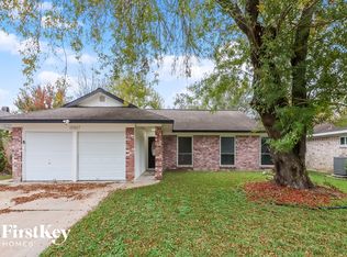 15607 Rill Ln, Houston, TX 77062