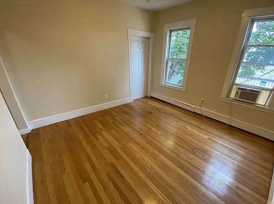 3 bed, 9999 sqft, $3,750 — Photo 3