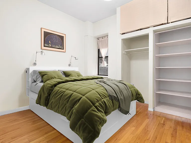 342 W 56th St #4F — Photo 3
