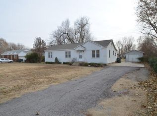 3916 E Fairview Dr, Del City, OK 73115