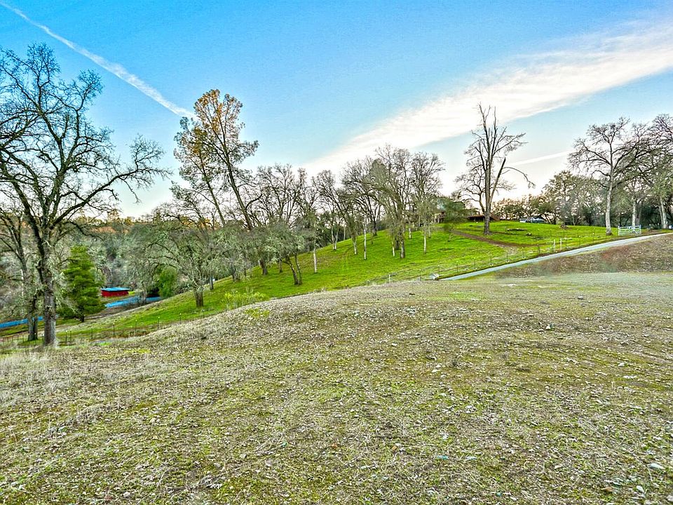 1st image of 4165 Black Oak Dr