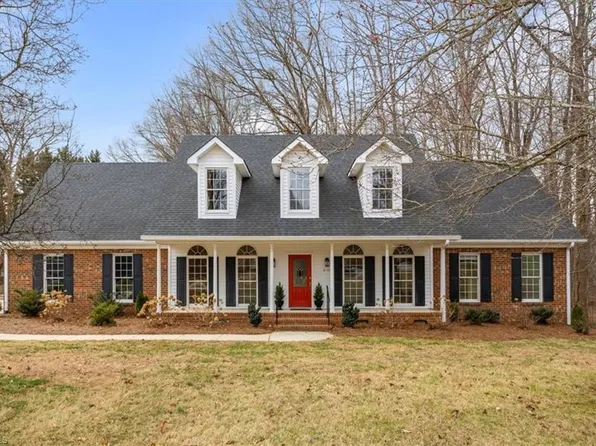 6101 Oak Glenn Ct, Summerfield, NC 27358