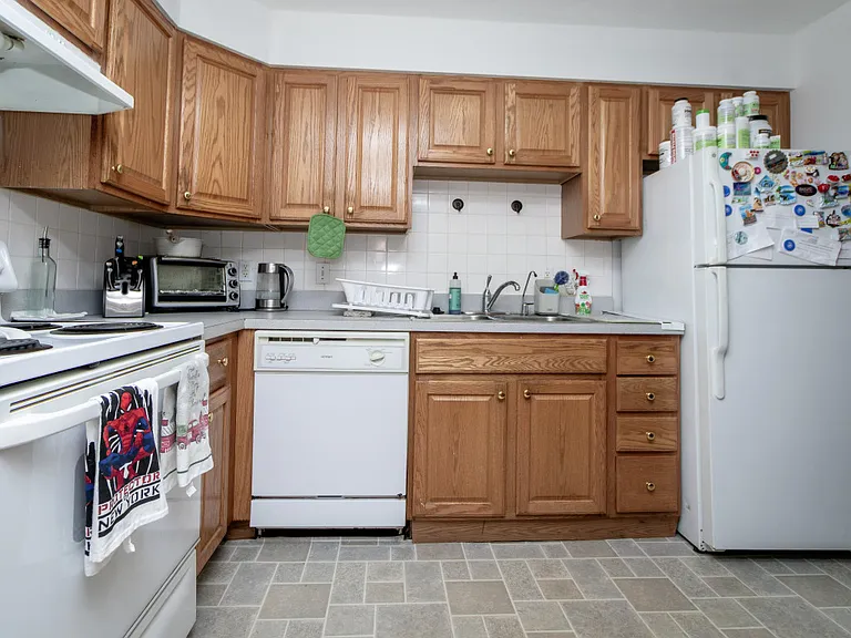 245 Lafayette St #2D — Photo 7