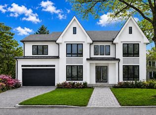 544 Saw Mill Brook Pkwy, Newton, MA 02459