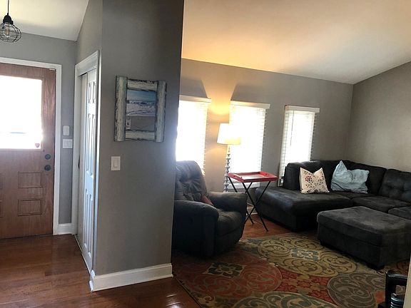 3rd image of 503 N Edgewood Ave