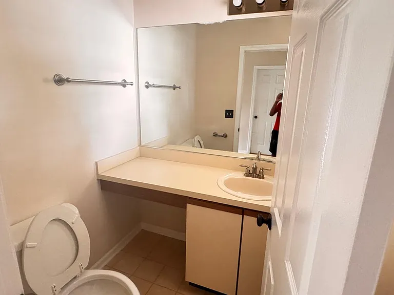 224 Steeplechase Ct — Photo 9