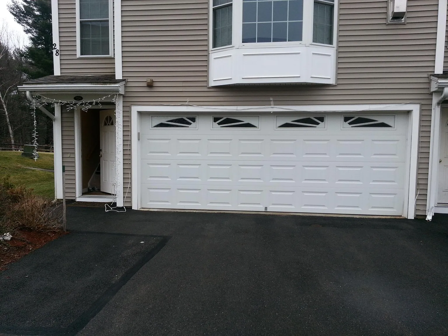 2 bed, 2.5 bath, 2150 sqft, $2,900 — Photo 2