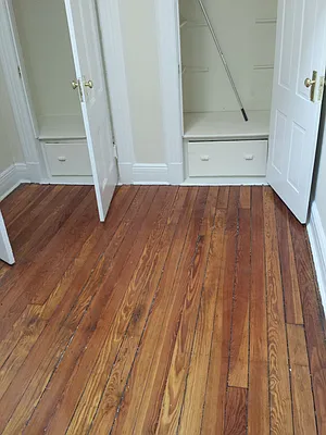 Rented by Metroline Realty | media 22